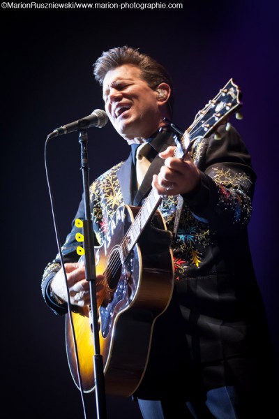 Chris Isaak