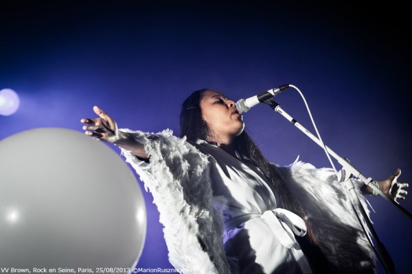 VV Brown - Rock en Seine 2013